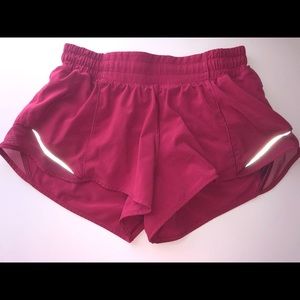 Lululemon hotty hot short